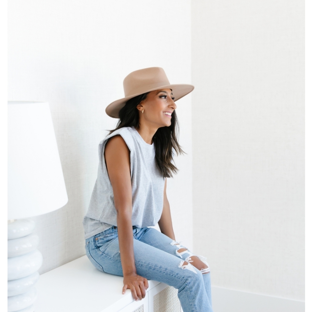 NWT PRIV padded shoulder muscle tee